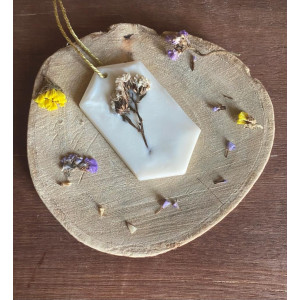 Handcrafted wardrobe diffuser with Lavender essential oil 100% soya wax by MysticFlames 